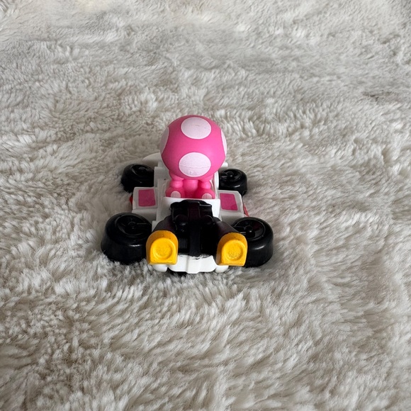 McDonald’s Mario Kart Toadette Toy – 2022 Happy Meal Figure, Collectible - Picture 3 of 6